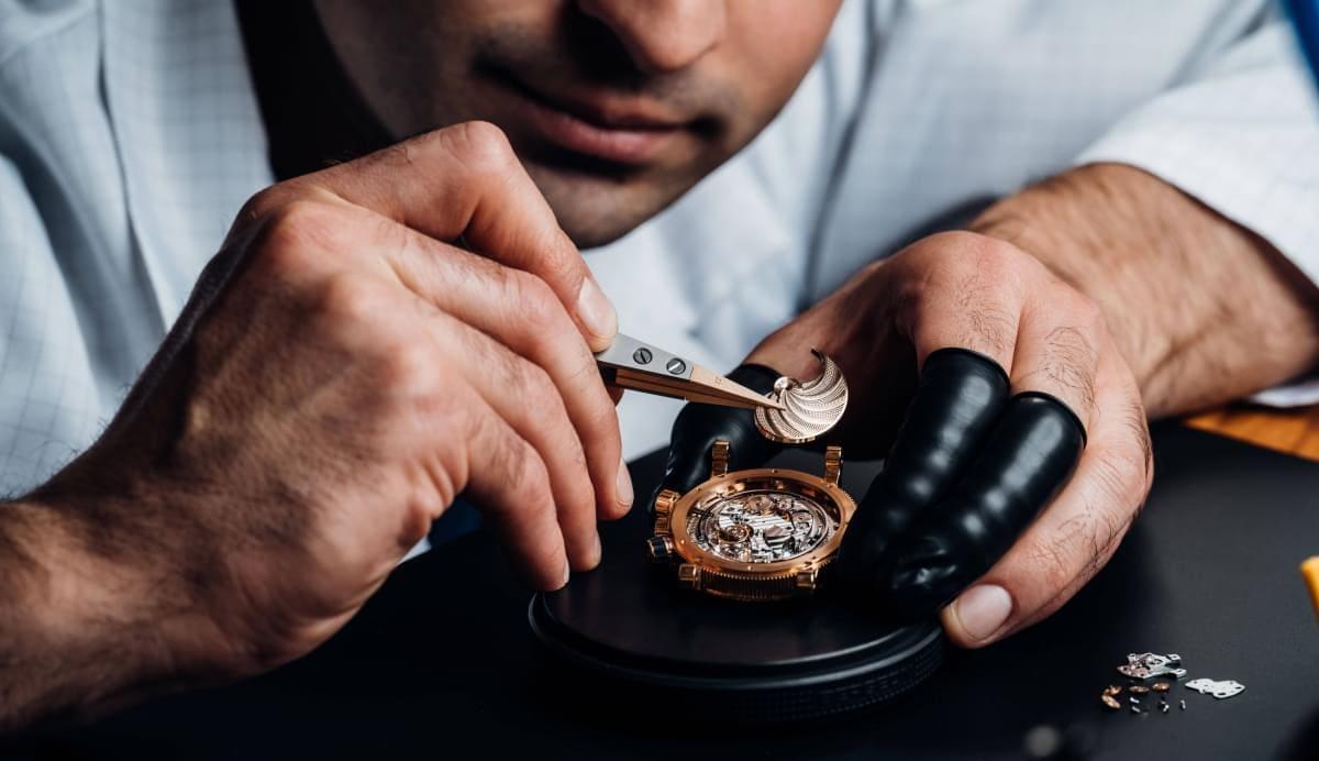 Precision Watch Care: Repair & Maintenance by QuantumCreatorsBase